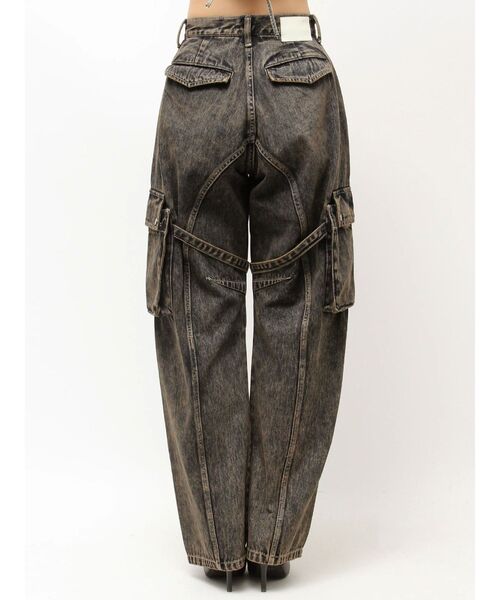 GYDA(ジェイダ)の「ハイウエスト Urban Utility Wash カーゴデニムパンツ(デニムパンツ・レディース・インディゴブルー/ライトブルー・X-SMALL/SMALL/MEDIUM)」の7枚目の写真