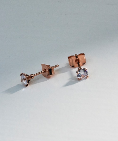 MAISON BREEZE(メゾンブリーズ)の「【MAISON BREEZE】ピアス ニッケルフリー 4mm 4本爪 キュービックジルコニア ポストピアス OSWY(ピアス(両耳用)・レディース・ゴールド/ピンク/シルバー・FREE)」の6枚目の写真