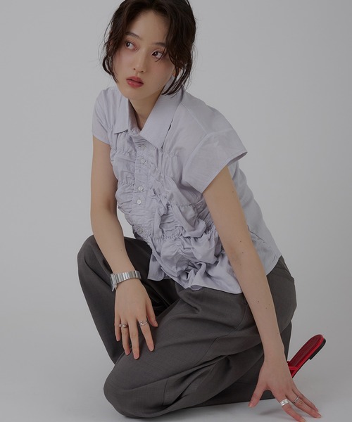 MUHET（ミュエータ）の「gather design blouse / ギャザーデザインブラウス（シャツ/ブラウス・レディース・オフホワイト/ブラック/ライトブルー・FREE）」の14枚目の写真
