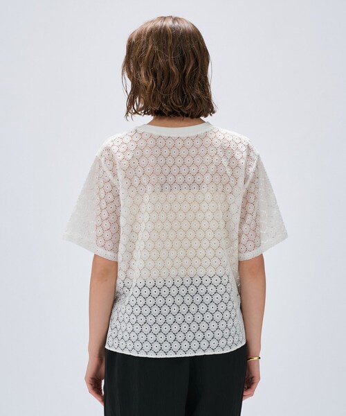 cloenc（クロエンス）の「【手洗い可】レースロゴトップス（Tシャツ/カットソー・レディース・ブラック/ホワイト・02）」の6枚目の写真