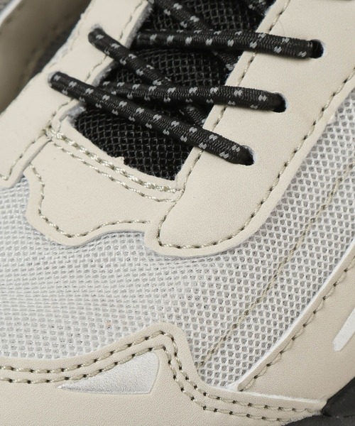LOWRYS FARM（ローリーズファーム）の「【JUNIOR】ＩＦＭＥスニ－カー　318522（スニーカー・キッズ・カーキ/ブラック/グレー・24cm/23cm/22cm/21cm/20cm）」の17枚目の写真