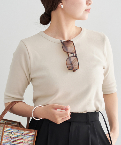 IENA（イエナ）の「《追加2》コットンフライスハーフスリーブプルオーバー（Tシャツ/カットソー・レディース・ブラック/ホワイト/ベージュ・FREE）」の3枚目の写真