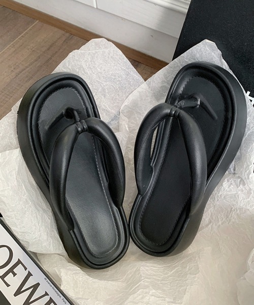 VIBGYOR(ヴィブジョー)の「厚底フラットトングサンダル / シンプルで履きやすいボリュームソール(CZ)(サンダル・レディース・アイボリー/ライトブルー/ブラック・MEDIUM/LARGE)」の8枚目の写真