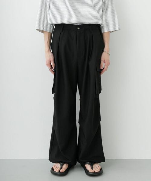 SENSE OF PLACE by URBAN RESEARCH（センスオブプレイスバイアーバンリサーチ）の「『ユニセックス』ワイドカーゴパンツ（その他パンツ・メンズ・アイボリー/ブラック/ブラウン/ベージュ・SMALL/MEDIUM/LARGE/X-SMALL）」の11枚目の写真