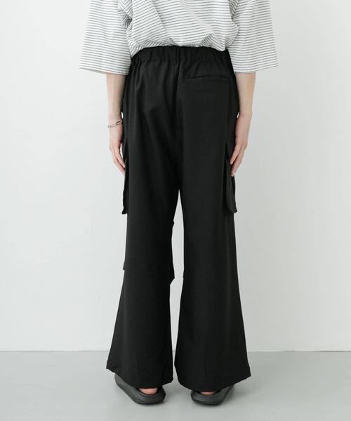 SENSE OF PLACE by URBAN RESEARCH（センスオブプレイスバイアーバンリサーチ）の「『ユニセックス』ワイドカーゴパンツ（その他パンツ・メンズ・アイボリー/ブラック/ブラウン/ベージュ・SMALL/MEDIUM/LARGE/X-SMALL）」の13枚目の写真