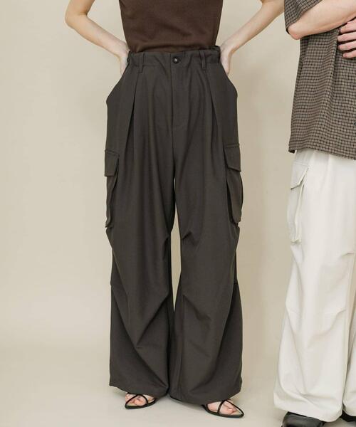 SENSE OF PLACE by URBAN RESEARCH（センスオブプレイスバイアーバンリサーチ）の「『ユニセックス』ワイドカーゴパンツ（その他パンツ・メンズ・アイボリー/ブラック/ブラウン/ベージュ・SMALL/MEDIUM/LARGE/X-SMALL）」の17枚目の写真