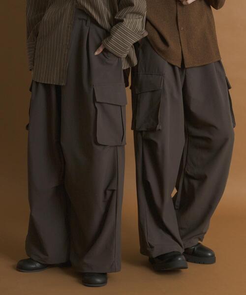 SENSE OF PLACE by URBAN RESEARCH（センスオブプレイスバイアーバンリサーチ）の「『ユニセックス』ワイドカーゴパンツ（その他パンツ・メンズ・アイボリー/ブラック/ブラウン/ベージュ・SMALL/MEDIUM/LARGE/X-SMALL）」の18枚目の写真