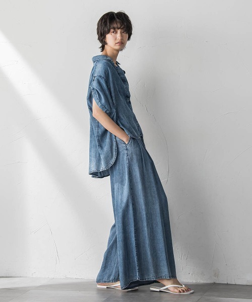 MAYSON GREY(メイソングレイ)の「バイオシルクデニムブラウス≪洗濯機で洗える≫(シャツ/ブラウス・レディース・ネイビー/ブルー・M)」の4枚目の写真