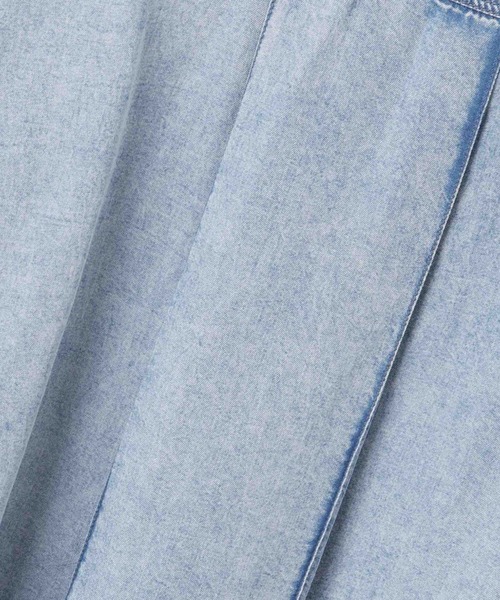 MAYSON GREY(メイソングレイ)の「バイオシルクデニムブラウス≪洗濯機で洗える≫(シャツ/ブラウス・レディース・ネイビー/ブルー・M)」の20枚目の写真