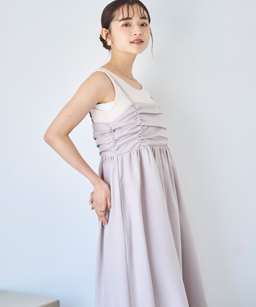 mil(ミル)の「フロントギャザー キャミワンピース 【587146】(ワンピース・レディース・ブラック/グレイッシュベージュ/モカ・XS/S)」の12枚目の写真