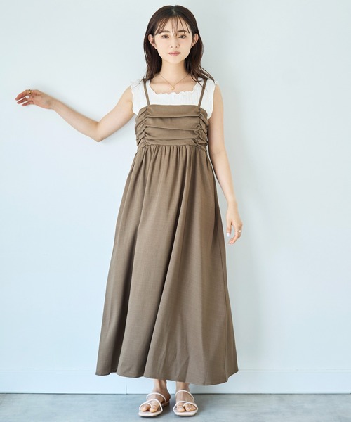 mil(ミル)の「フロントギャザー キャミワンピース 【587146】(ワンピース・レディース・ブラック/グレイッシュベージュ/モカ・XS/S)」の17枚目の写真