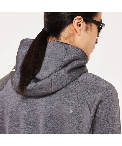OAKLEY(オークリー)の「オークリー ENHANCE 3RDG SYNCHRONISM JKT 8.0/ジャケット/スポーツ・トレーニング/OAKLEY(その他アウター・メンズ・ブラック/グレー/ホワイト・L/S/M/XL/XS)」の4枚目の写真