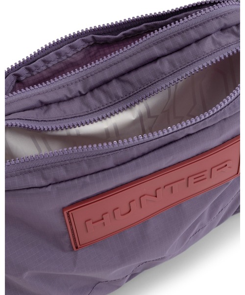 HUNTER(ハンター)の「トラベル リップストップ リサイクル ナイロン サコッシュ(ボディバッグ/ウエストポーチ・レディース・イエロー/パープル・ONE)」の6枚目の写真