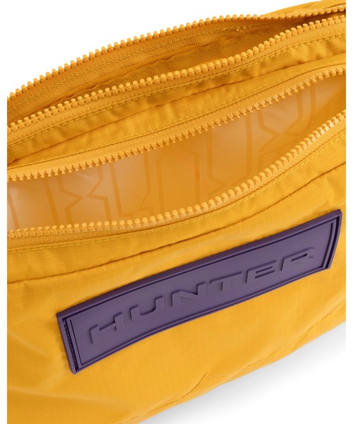 HUNTER(ハンター)の「トラベル リップストップ リサイクル ナイロン サコッシュ(ボディバッグ/ウエストポーチ・レディース・イエロー/パープル・ONE)」の10枚目の写真