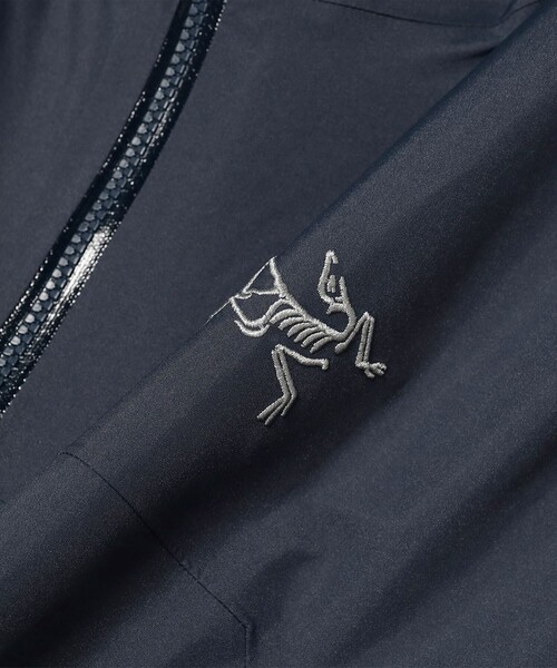 ARC'TERYX（アークテリクス）の「ARC’TERYX / Beta Jacket（ブルゾン・メンズ・ネイビー/ブラック・LARGE/X-LARGE/SMALL/MEDIUM/XX-LARGE）」の17枚目の写真