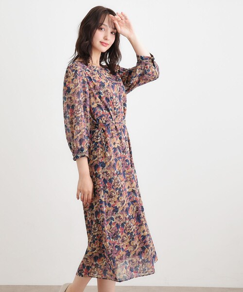 LAURA ASHLEY（ローラアシュレイ）の「【WEB限定カラーあり／洗える／同柄アイテムあり】ケラウェイ柄 ドビーワンピース（ワンピース・レディース・ネイビー系7/レッド系1/オレンジ系1・38/40）」の8枚目の写真