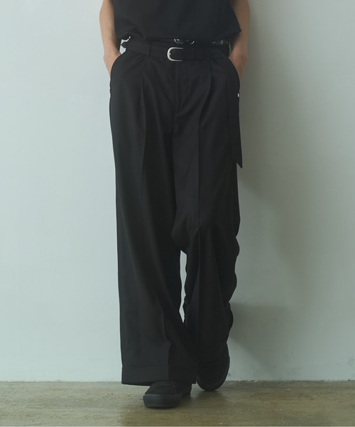 PHILTHEORY（フィルセオリー）の「Double belt slacks / ダブルベルトスラックス（スラックス・メンズ・グリーン/ブラック・3/1/2）」の3枚目の写真
