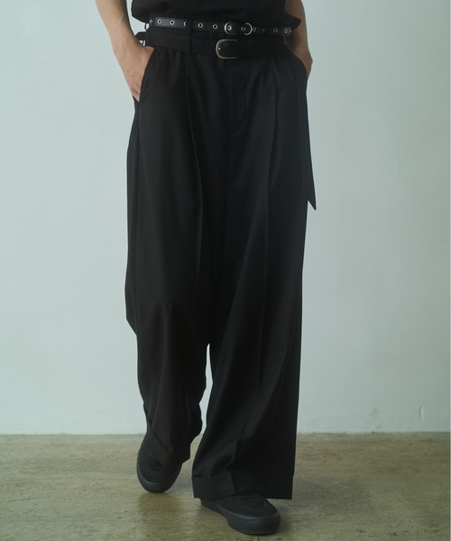 PHILTHEORY（フィルセオリー）の「Double belt slacks / ダブルベルトスラックス（スラックス・メンズ・グリーン/ブラック・3/1/2）」の7枚目の写真