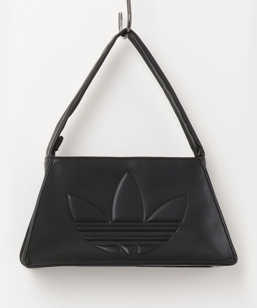 fredy emue(フレディエミュ)の「【adidas/アディダス】 エンボスグラフィック台形バッグ(ハンドバッグ・レディース・ブラック・FREE)」の4枚目の写真