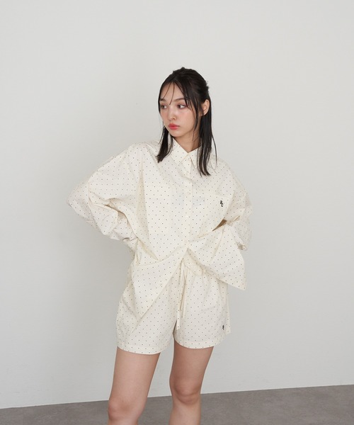 RAY CASSIN(レイカズン)の「【セットアップ対応】胸刺繍ルーズシャツ(シャツ/ブラウス・レディース・アイボリー/ピンク系その他2/ブルー系その他2・FREE)」の18枚目の写真