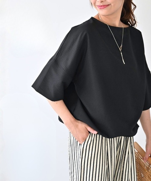 Ehre style(エーレスタイル)の「綺麗め×カジュアル ONとOFFの二刀流トップス(シャツ/ブラウス・レディース・ホワイト/ブラック・FREE)」の2枚目の写真