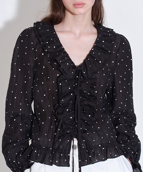 Fano Studios（ファノ ストゥディオズ）の「ドット柄 フリルブラウス FQ25S096【Fano Studios】【2025AW】（シャツ/ブラウス・レディース・ブラック・L/M/S）」の2枚目の写真