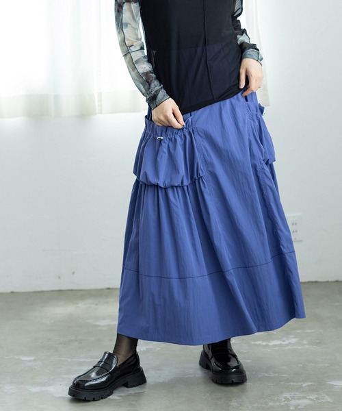 OSMOSIS(オズモーシス)の「ギャザーポケットフレアースカート(スカート・レディース・ダークグレー/ブラック/パープル・ONE SIZE)」の1枚目の写真