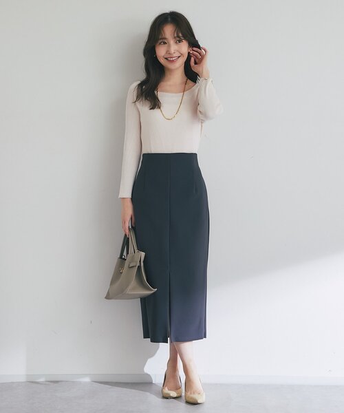 La boutique BonBon(ラブティックボンボン)の「アムンゼンペンシルスカート(スカート・レディース・チャコールグレー/ライトベージュ・36/38)」の6枚目の写真