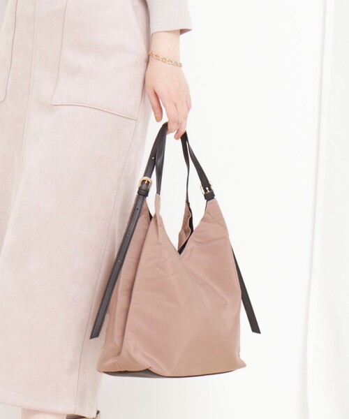 MICO COULIER（ミコクリエ）の「バックルハンドルトートバッグ（トートバッグ・レディース・グレイッシュベージュ/ブラック・FREE）」の13枚目の写真