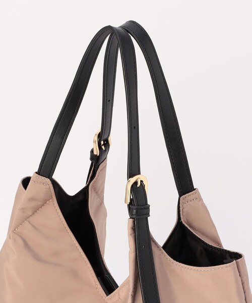 MICO COULIER（ミコクリエ）の「バックルハンドルトートバッグ（トートバッグ・レディース・グレイッシュベージュ/ブラック・FREE）」の4枚目の写真