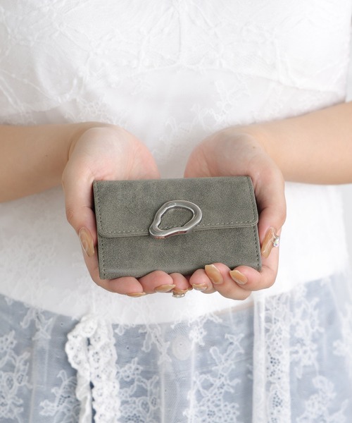 ALTROSE（アルトローズ）の「名刺ケース 名刺入れ マット カードケース スウェード調 アースラ（名刺入れ・レディース・グレー/ブラック/ベージュ・FREE）」の12枚目の写真