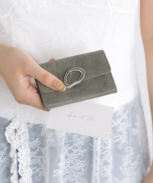 ALTROSE（アルトローズ）の「名刺ケース 名刺入れ マット カードケース スウェード調 アースラ（名刺入れ・レディース・グレー/ブラック/ベージュ・FREE）」の13枚目の写真