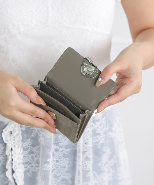 ALTROSE（アルトローズ）の「名刺ケース 名刺入れ マット カードケース スウェード調 アースラ（名刺入れ・レディース・グレー/ブラック/ベージュ・FREE）」の14枚目の写真