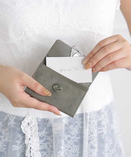 ALTROSE（アルトローズ）の「名刺ケース 名刺入れ マット カードケース スウェード調 アースラ（名刺入れ・レディース・グレー/ブラック/ベージュ・FREE）」の15枚目の写真