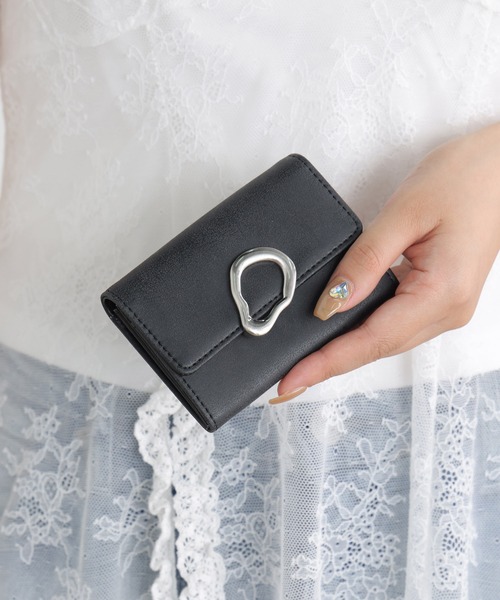 ALTROSE（アルトローズ）の「名刺ケース 名刺入れ マット カードケース スウェード調 アースラ（名刺入れ・レディース・グレー/ブラック/ベージュ・FREE）」の16枚目の写真