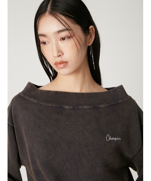 FRAY I.D（フレイアイディー）の「【Champion】オフショルスウェット（スウェット・レディース・チャコールグレー/ブルー/オレンジ・F）」の8枚目の写真