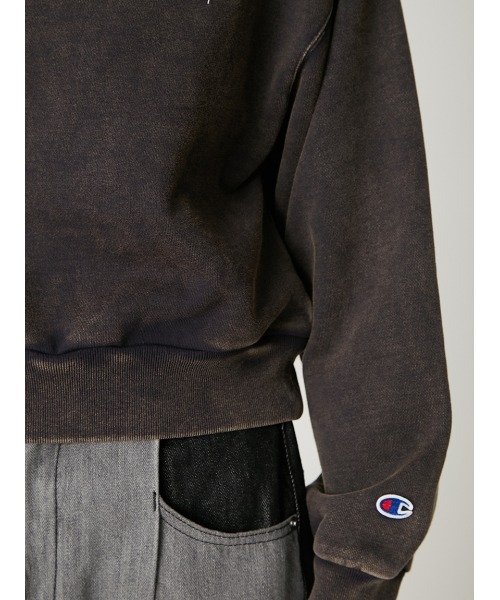 FRAY I.D（フレイアイディー）の「【Champion】オフショルスウェット（スウェット・レディース・チャコールグレー/ブルー/オレンジ・F）」の11枚目の写真