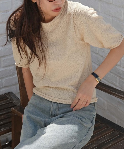 AKTE(アクテ)の「スラブヤーンニットプルオーバー(ニット/セーター・レディース・ベージュ/ネイビー・FREE)」の1枚目の写真