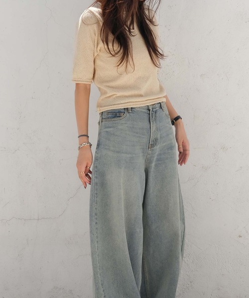 AKTE(アクテ)の「スラブヤーンニットプルオーバー(ニット/セーター・レディース・ベージュ/ネイビー・FREE)」の6枚目の写真