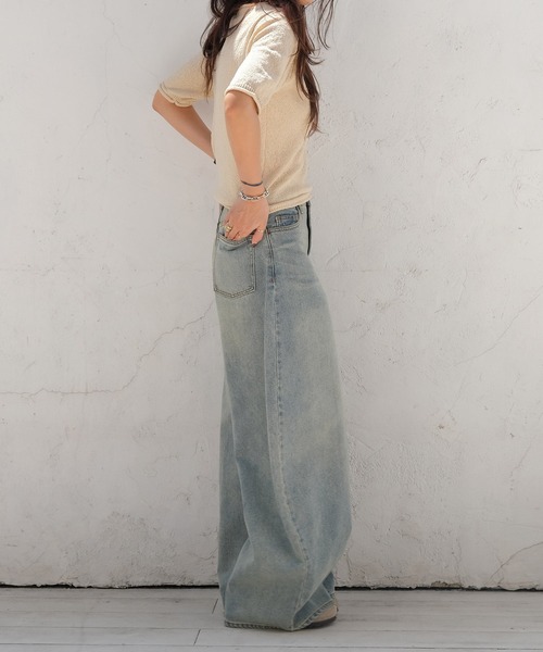 AKTE(アクテ)の「スラブヤーンニットプルオーバー(ニット/セーター・レディース・ベージュ/ネイビー・FREE)」の8枚目の写真