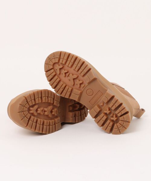 Timberland(ティンバーランド)の「Timberland ティンバーランド ROXIE LANE MID CHELSEA BOOT レディースサイドゴアブーツ 厚底(ロキシーレーンミッドチェルシーブーツ) 0A28XM ライトベージュ(ブーツ・レディース・ベージュ・22.5cm/23.0cm/23.5cm/24.0cm/24.5cm/25.0cm)」の3枚目の写真