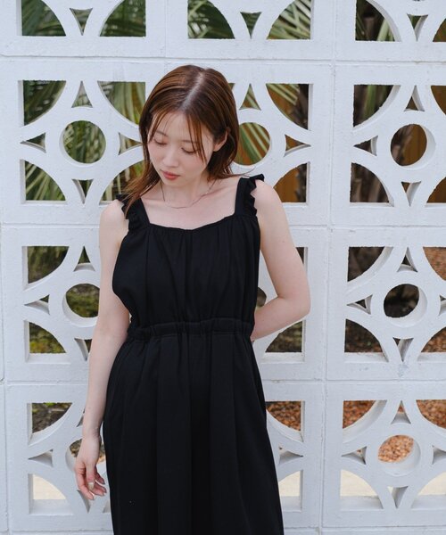 Kastane（カスタネ）の「【2サイズ展開/低身長サイズ/着丈調節可】フリルサロペット（サロペット/オーバーオール・レディース・ブラック・1/0）」の10枚目の写真