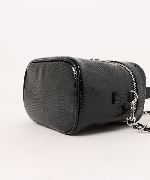 GYDA（ジェイダ）の「【GYDA/ジェイダ】 PYTHON EMBOSS SERIES　バニティバッグ（ショルダーバッグ・レディース・その他/レッド/ブラック・FREE）」の5枚目の写真