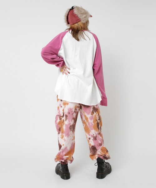 RNA(アールエヌエー)の「R4277 エフェクトダイカーゴスウェットパンツ(その他パンツ・レディース・ピンク/ブルー・MEDIUM)」の16枚目の写真