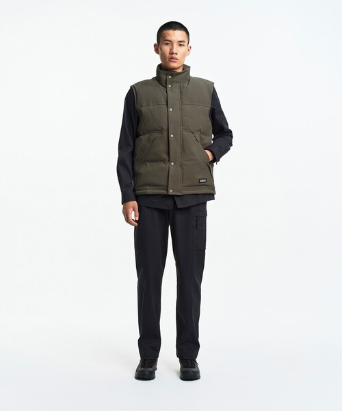 AIGLE(エーグル)の「撥水 スタンドカラージップ キルティングベスト(ダウンベスト・メンズ・モスグリーン・S/M/L/XL)」の18枚目の写真