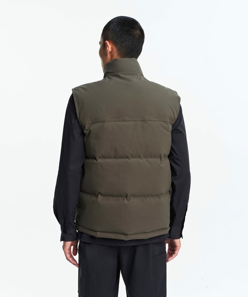 AIGLE(エーグル)の「撥水 スタンドカラージップ キルティングベスト(ダウンベスト・メンズ・モスグリーン・S/M/L/XL)」の5枚目の写真