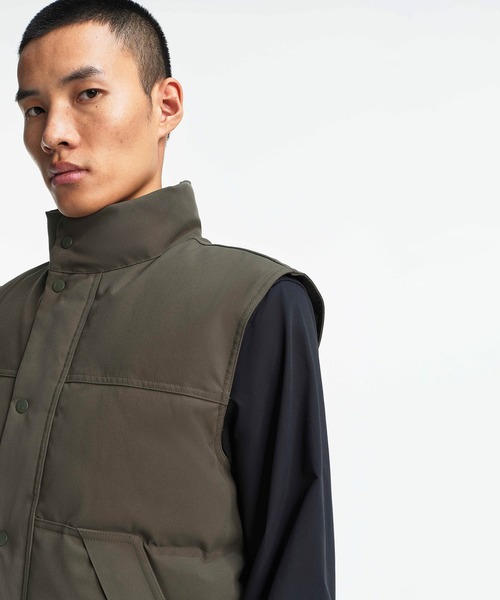 AIGLE(エーグル)の「撥水 スタンドカラージップ キルティングベスト(ダウンベスト・メンズ・モスグリーン・S/M/L/XL)」の6枚目の写真