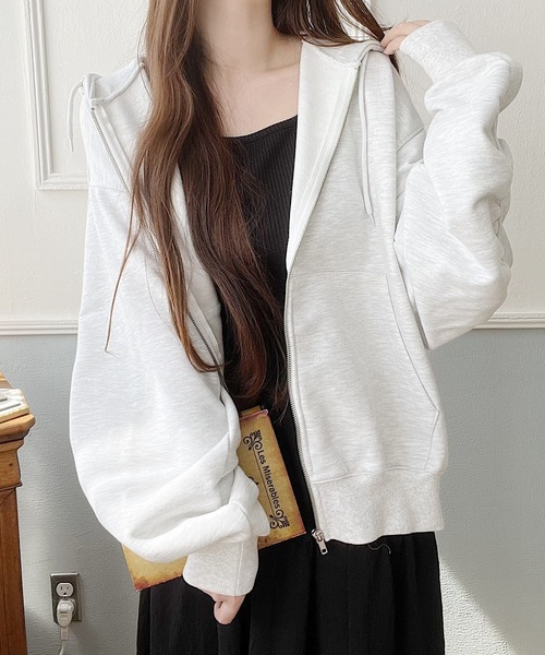 Nana(ナナ)（ナナ）の「ラウンドスリーブZIPパーカー（パーカー・レディース・アッシュグレー/ブラック・FREE）」の11枚目の写真