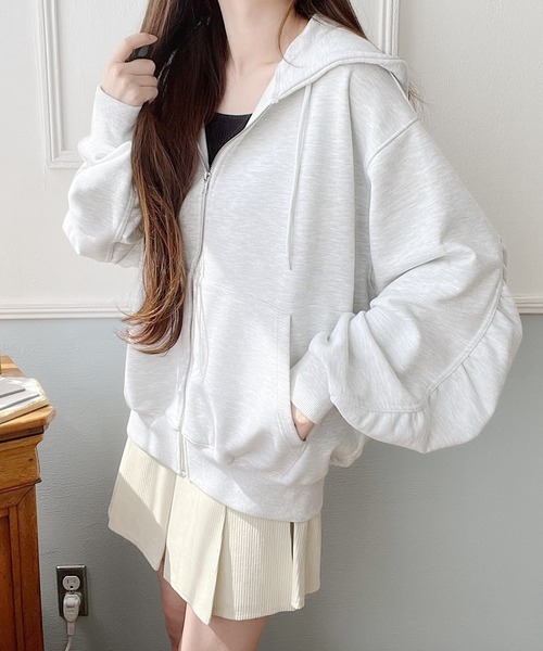 Nana(ナナ)（ナナ）の「ラウンドスリーブZIPパーカー（パーカー・レディース・アッシュグレー/ブラック・FREE）」の12枚目の写真