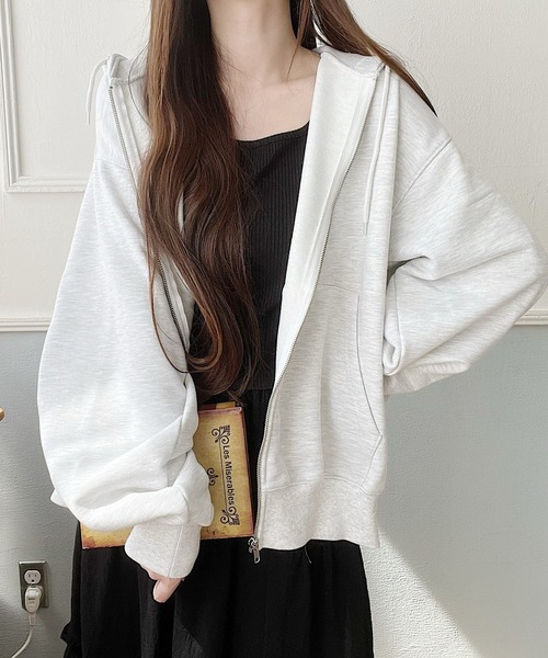 Nana(ナナ)（ナナ）の「ラウンドスリーブZIPパーカー（パーカー・レディース・アッシュグレー/ブラック・FREE）」の13枚目の写真